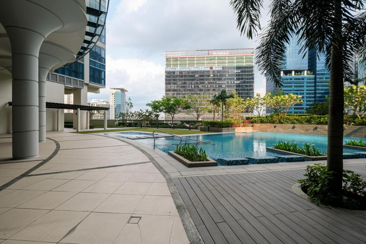 Cityscape View 2Br In Uptown Bgc W 200Mbps Wifi 따구익 외부 사진