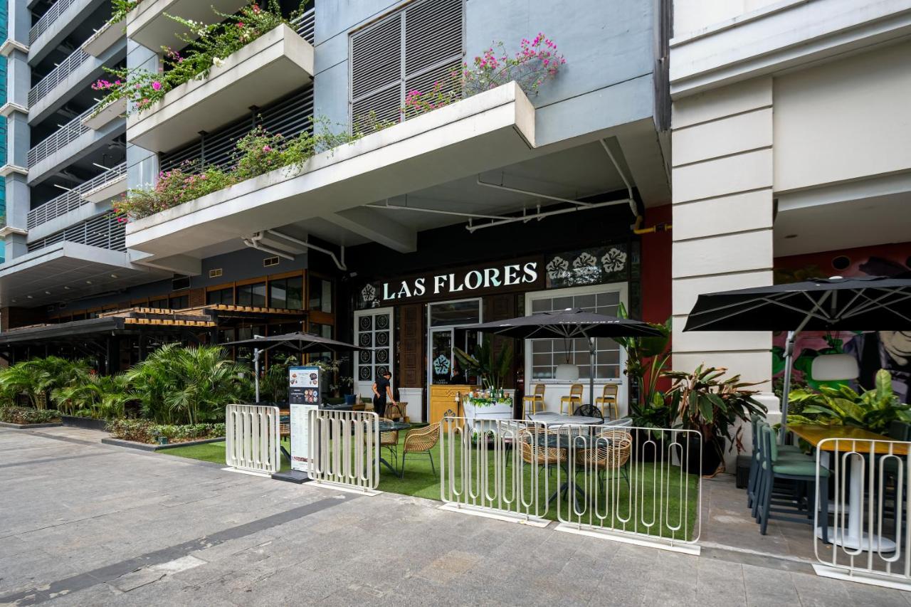 Cityscape View 2Br In Uptown Bgc W 200Mbps Wifi 따구익 외부 사진