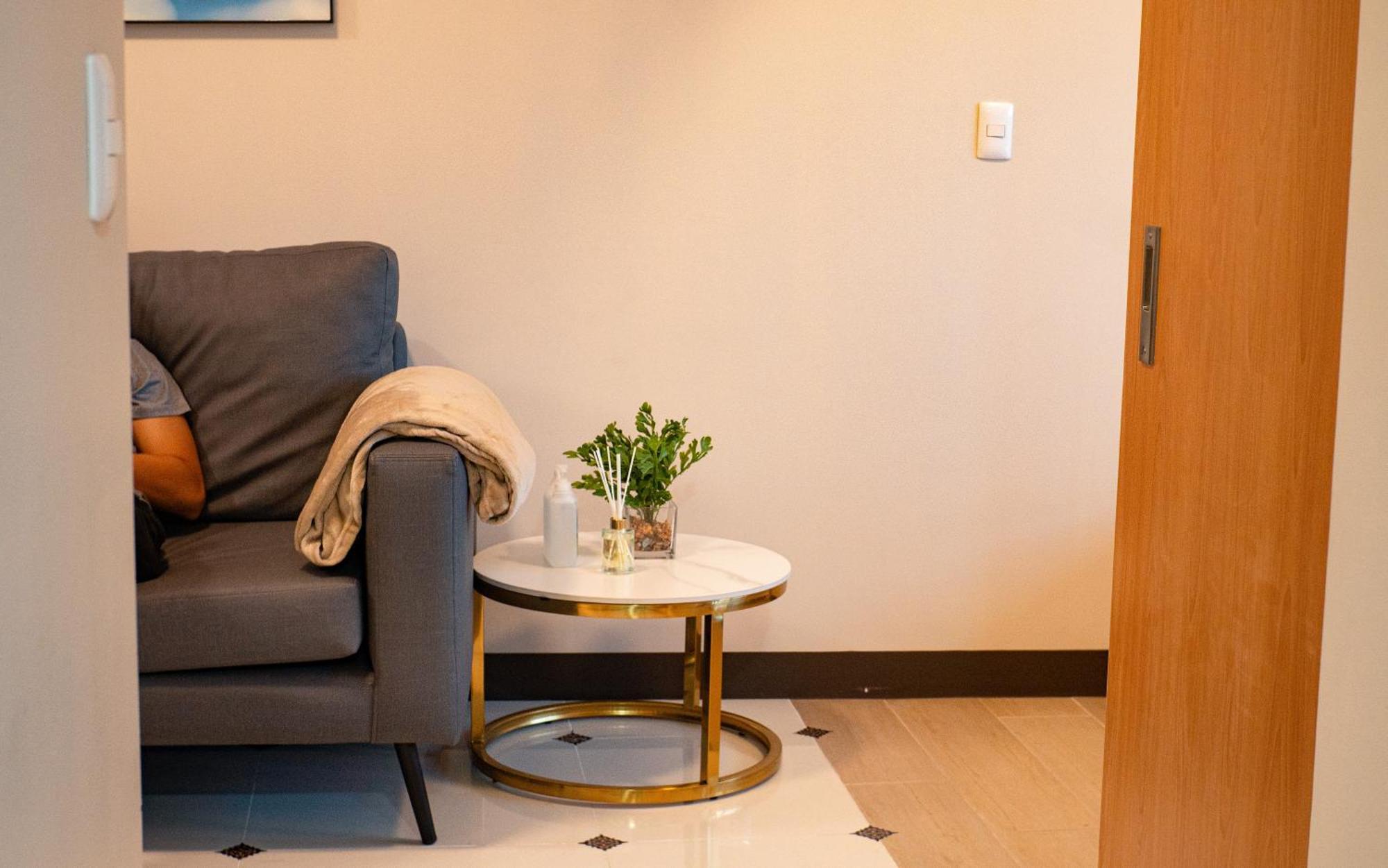 Cityscape View 2Br In Uptown Bgc W 200Mbps Wifi 따구익 외부 사진